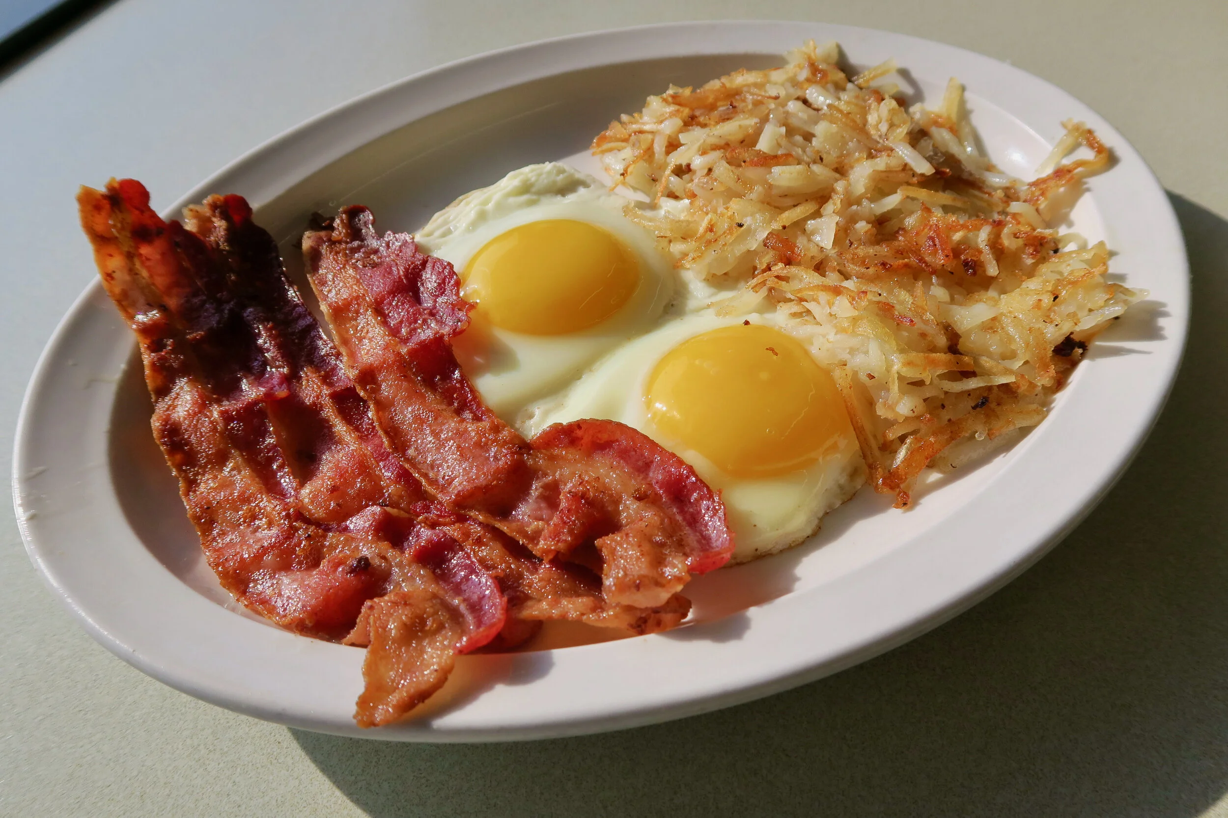 A breakfast plate served at Bates' Burgers